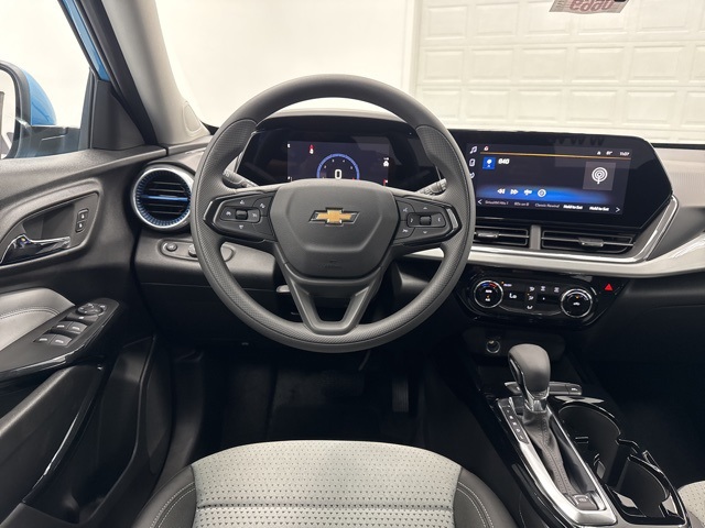 new 2025 Chevrolet Trax car, priced at $23,890
