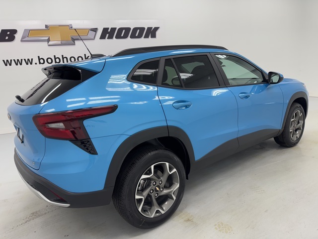 new 2025 Chevrolet Trax car, priced at $23,890
