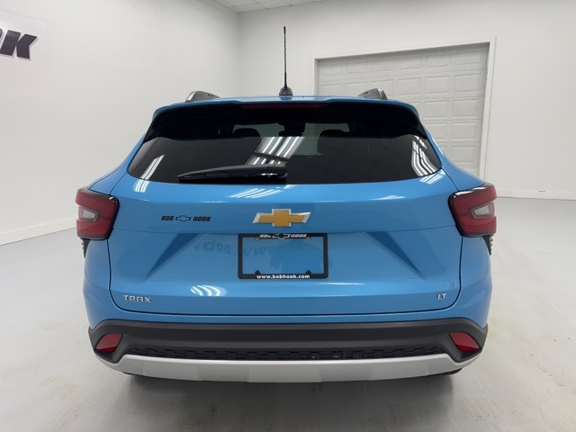 new 2025 Chevrolet Trax car, priced at $23,890