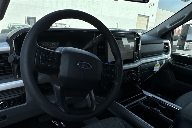 new 2025 Ford F-250SD car, priced at $68,601