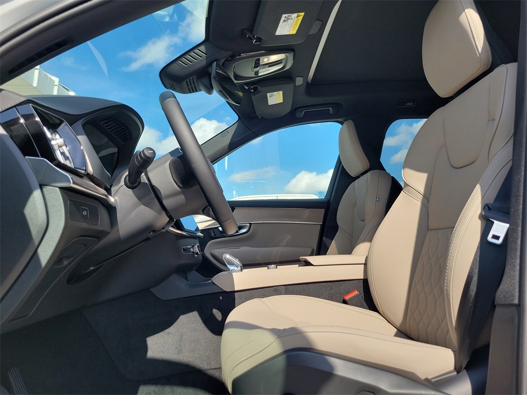 new 2026 Volvo XC90 car, priced at $68,825