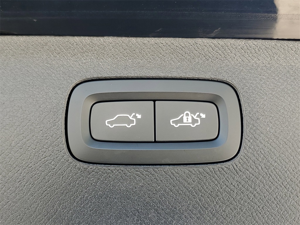 used 2025 Volvo XC90 car, priced at $48,769