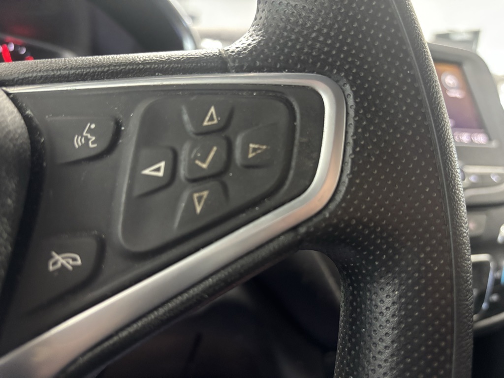 used 2023 Chevrolet Equinox car, priced at $17,495