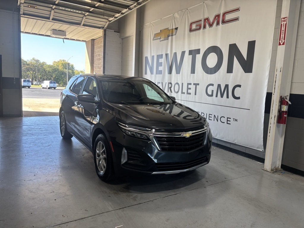 used 2023 Chevrolet Equinox car, priced at $17,495