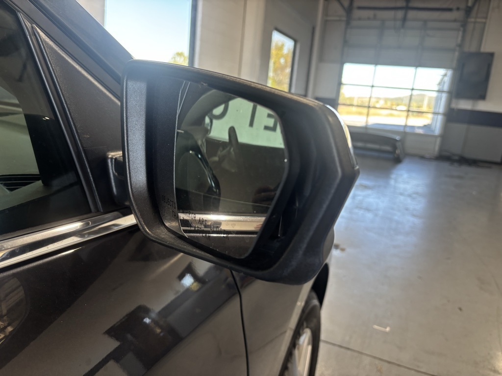used 2023 Chevrolet Equinox car, priced at $17,495