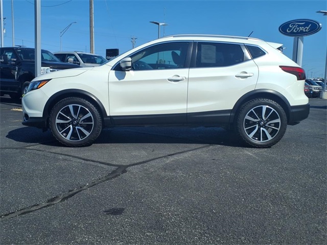 used 2018 Nissan Rogue Sport car, priced at $17,950