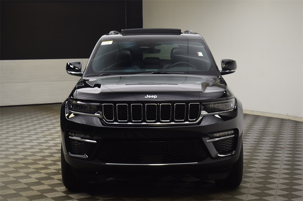 new 2025 Jeep Grand Cherokee car, priced at $55,433