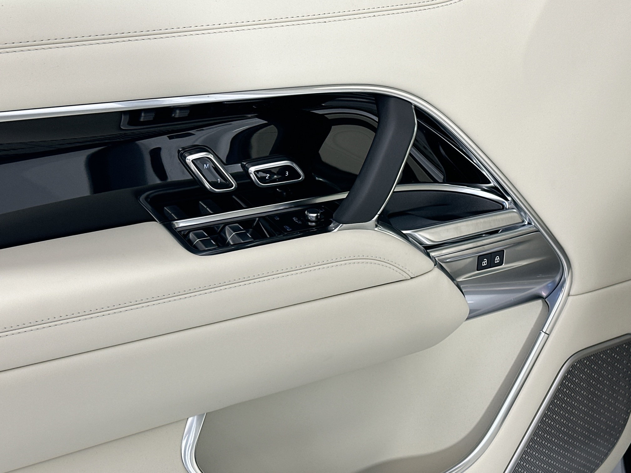 new 2025 Land Rover Range Rover car, priced at $179,680