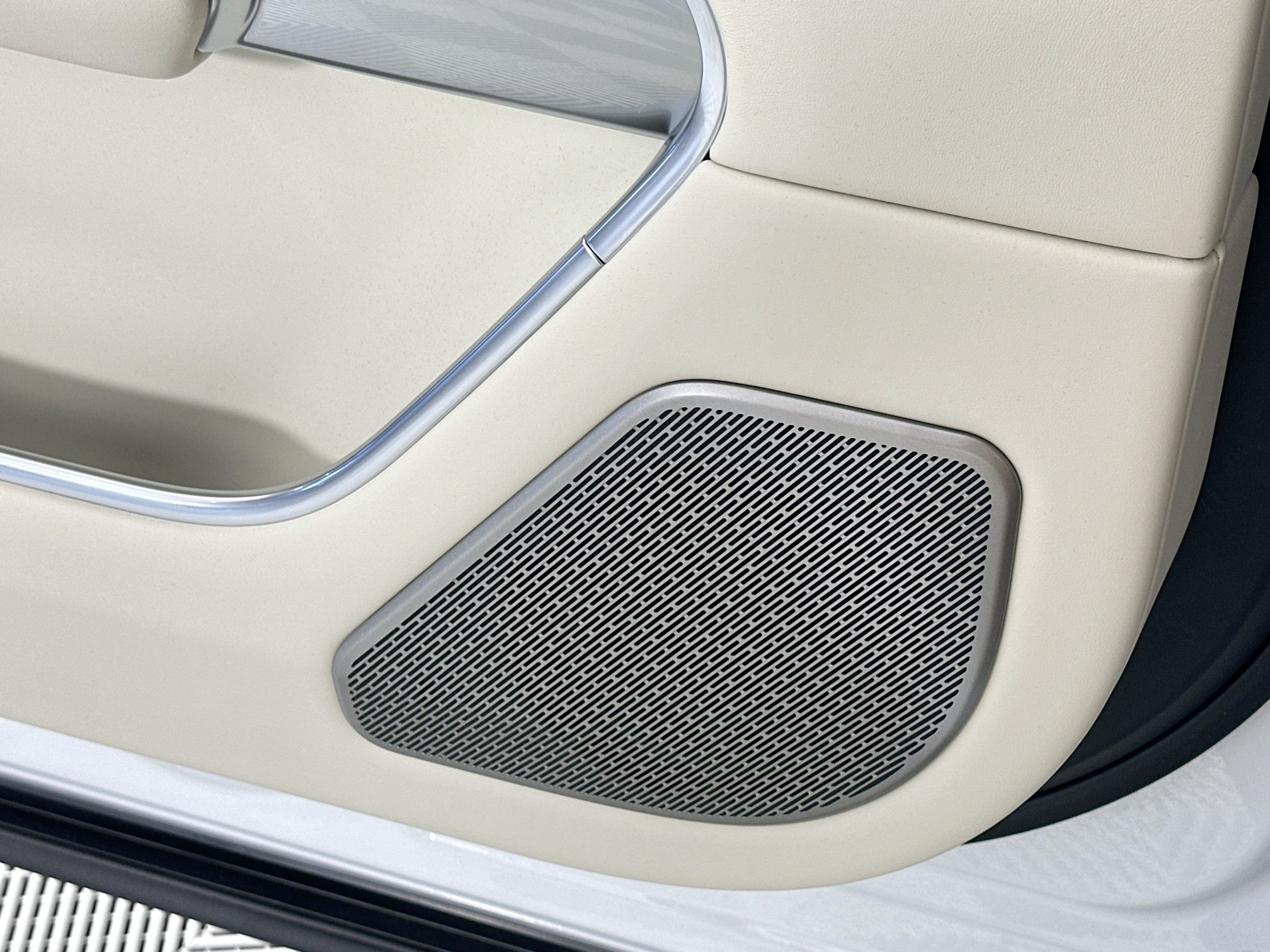 new 2025 Land Rover Range Rover car, priced at $179,680