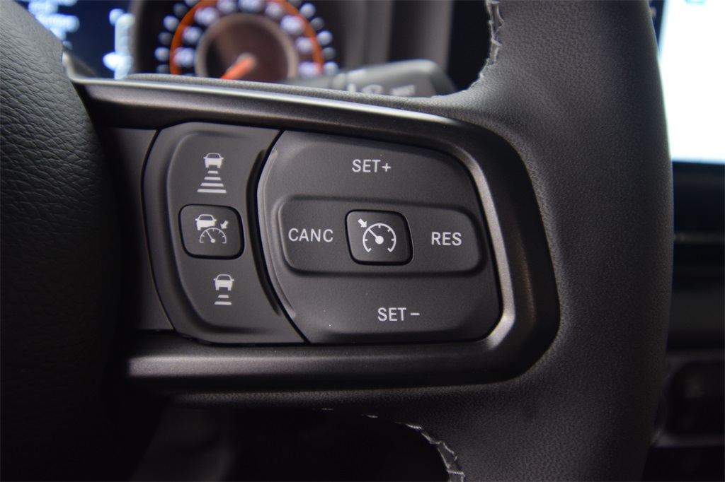 new 2025 Jeep Wrangler car, priced at $51,912