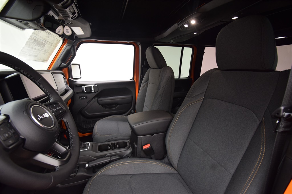 new 2025 Jeep Wrangler car, priced at $51,912