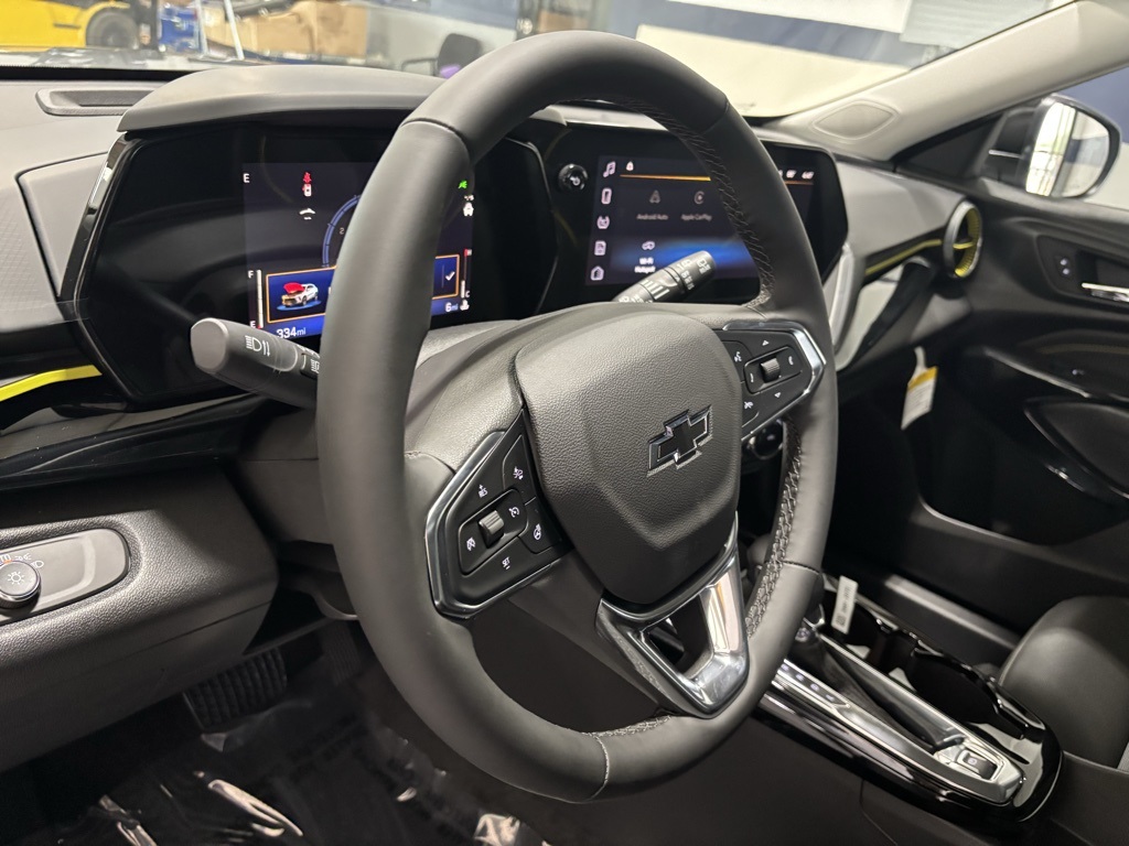 new 2025 Chevrolet Trax car, priced at $25,498