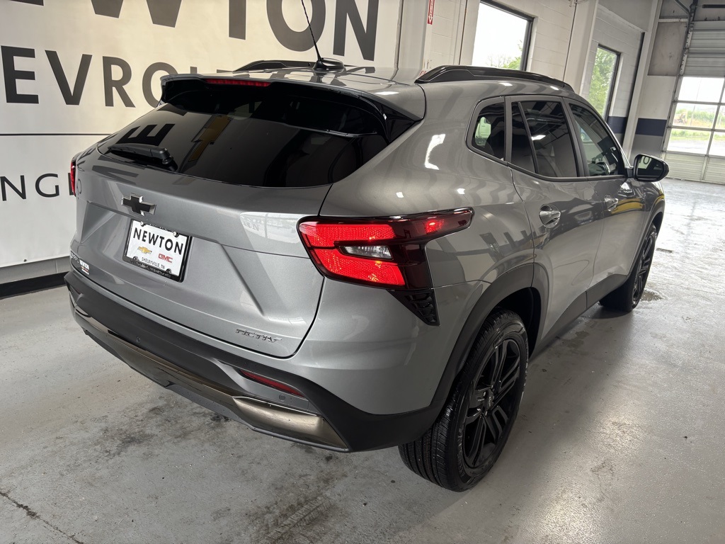 new 2025 Chevrolet Trax car, priced at $25,498