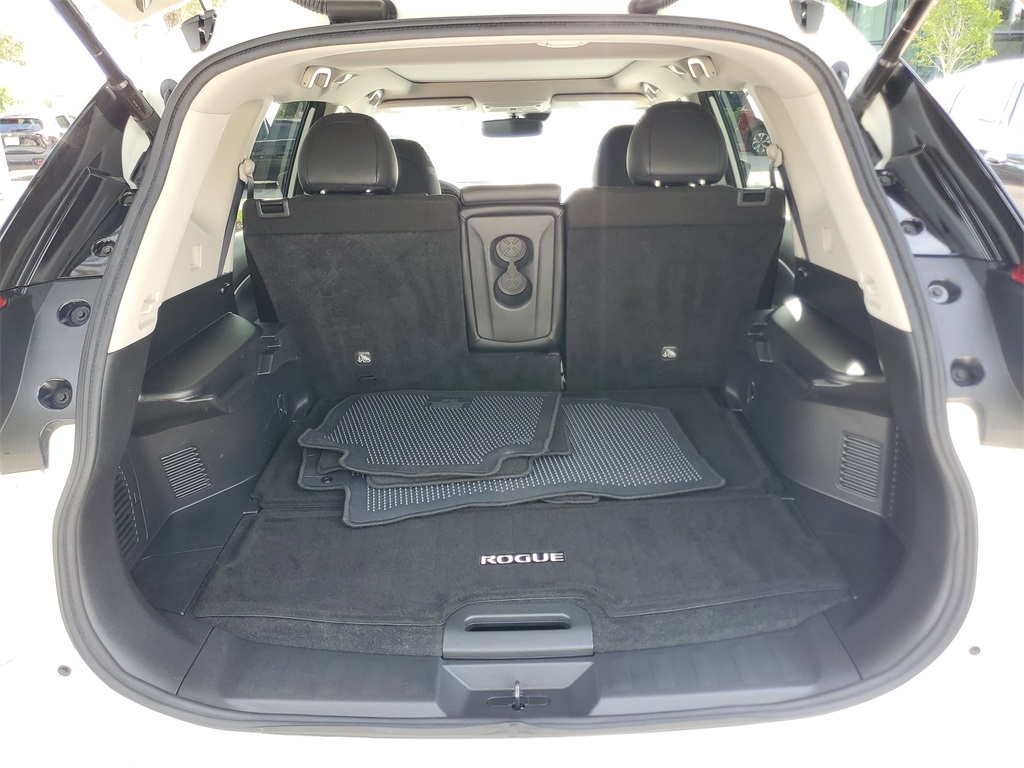 used 2020 Nissan Rogue car, priced at $18,895