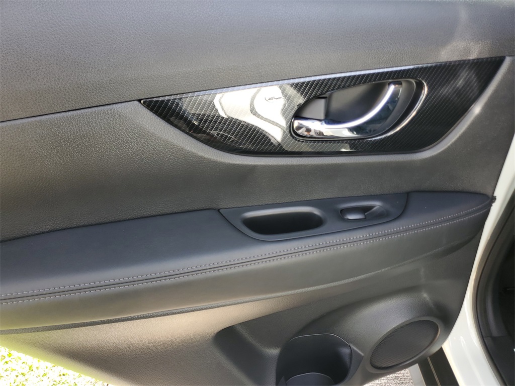 used 2020 Nissan Rogue car, priced at $18,895