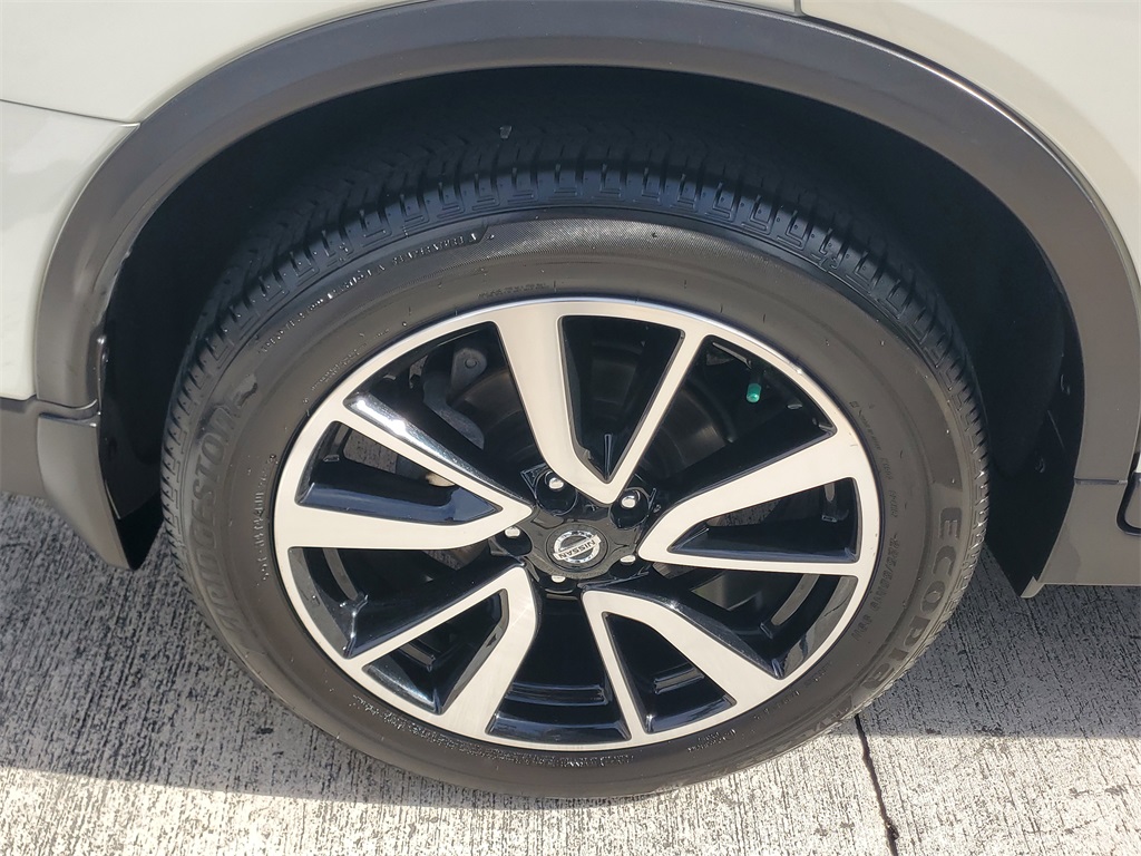 used 2020 Nissan Rogue car, priced at $18,895