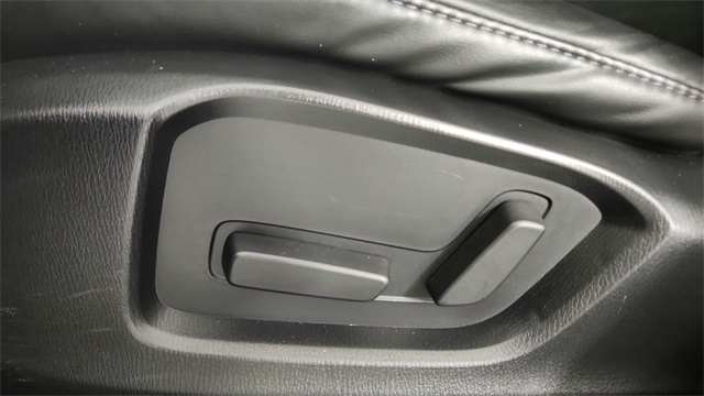 used 2023 Mazda CX-5 car, priced at $26,197