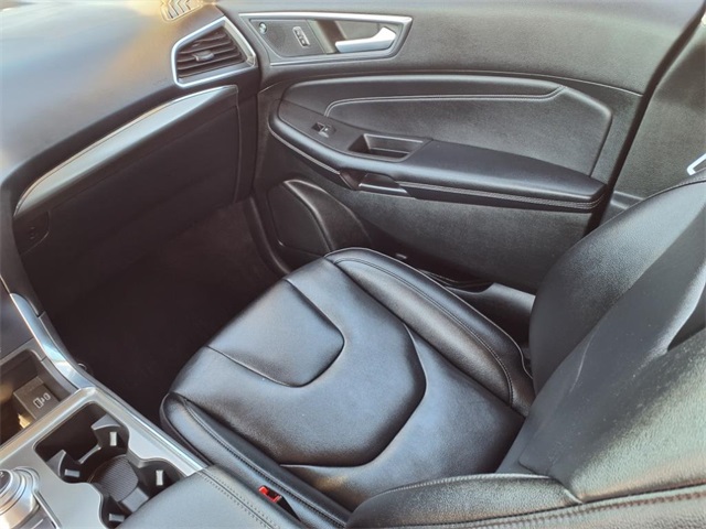 used 2022 Ford Edge car, priced at $29,400