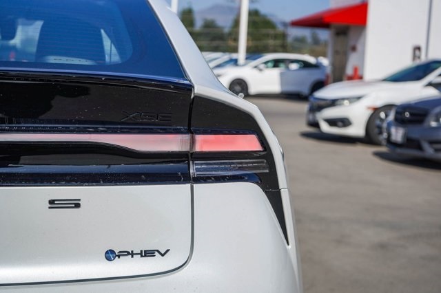 new 2026 Toyota Prius Plug-In Hybrid car, priced at $40,018