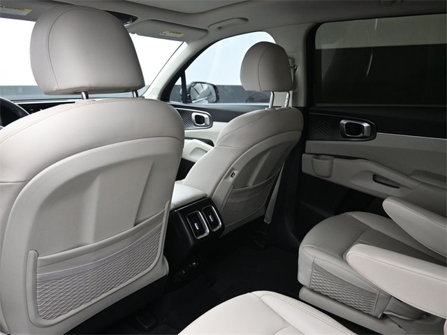 used 2022 Kia Sorento Hybrid car, priced at $24,457