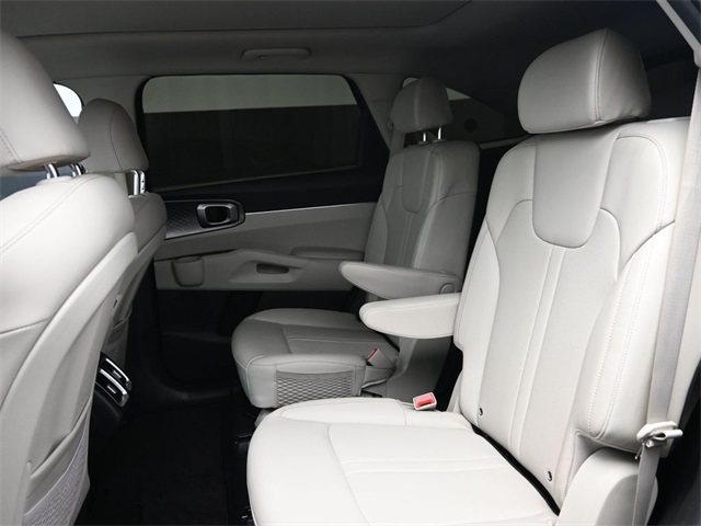 used 2022 Kia Sorento Hybrid car, priced at $24,457