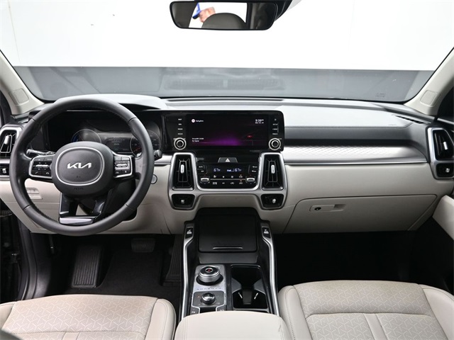 used 2022 Kia Sorento Hybrid car, priced at $24,457