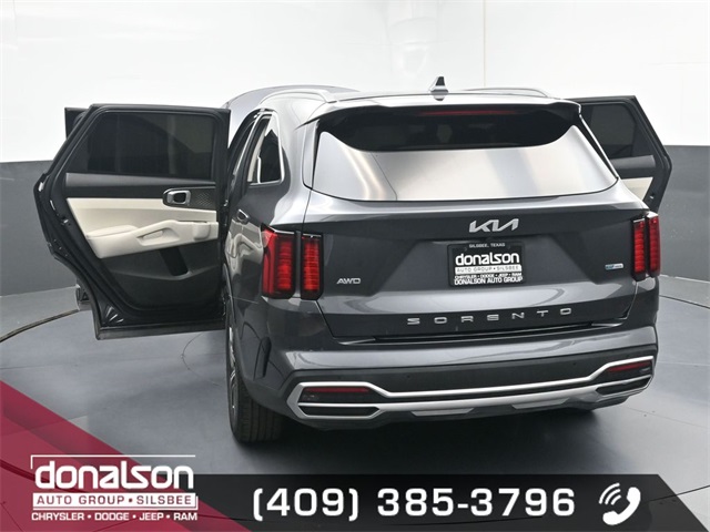 used 2022 Kia Sorento Hybrid car, priced at $24,457