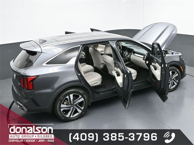 used 2022 Kia Sorento Hybrid car, priced at $24,457