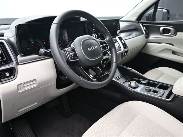 used 2022 Kia Sorento Hybrid car, priced at $24,457