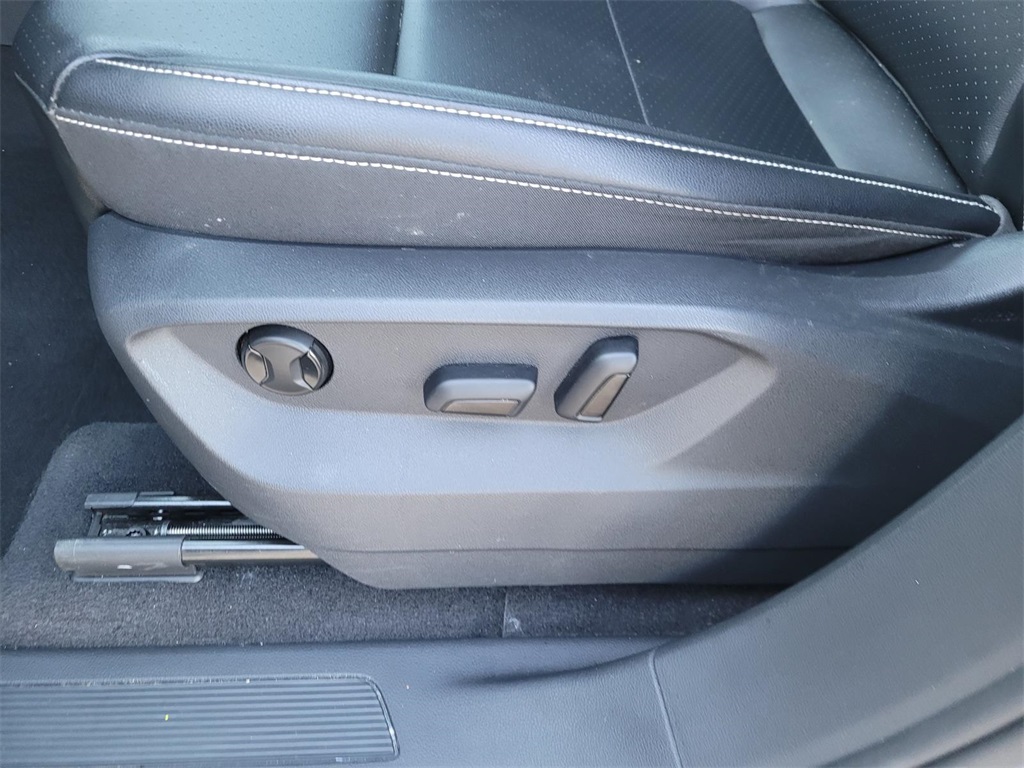 used 2022 Volkswagen Atlas car, priced at $24,072