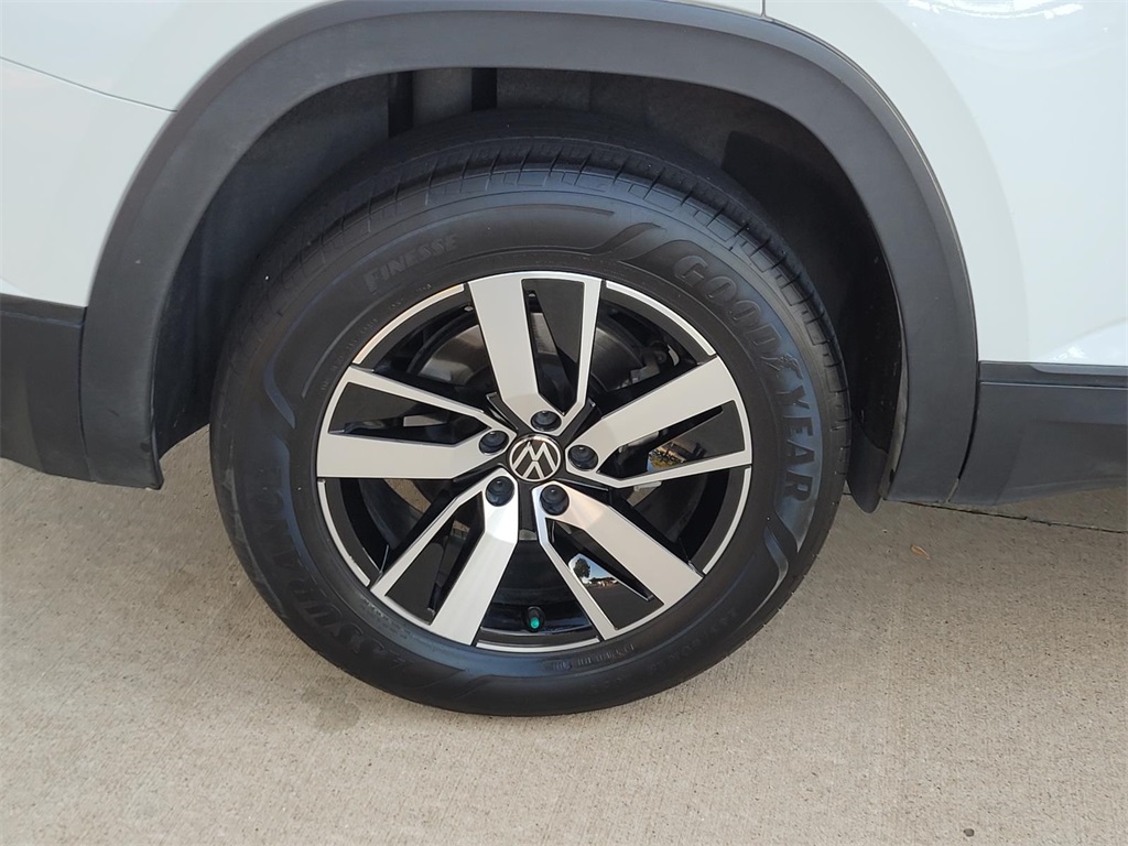 used 2022 Volkswagen Atlas car, priced at $24,072