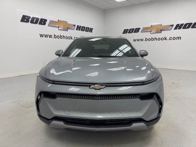 used 2025 Chevrolet Equinox EV car, priced at $31,988