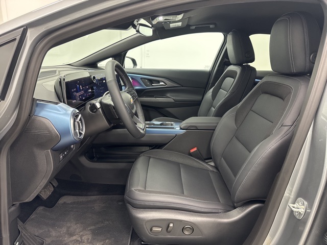 used 2025 Chevrolet Equinox EV car, priced at $31,988