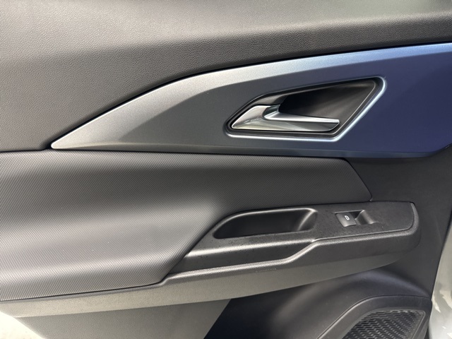used 2025 Chevrolet Equinox EV car, priced at $31,988