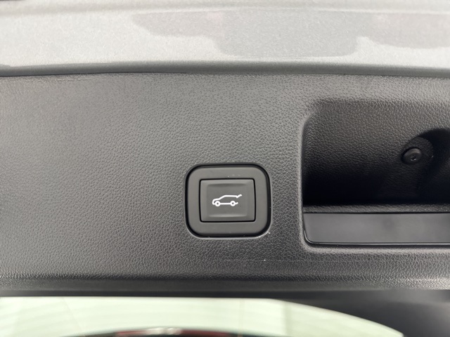 used 2025 Chevrolet Equinox EV car, priced at $31,988