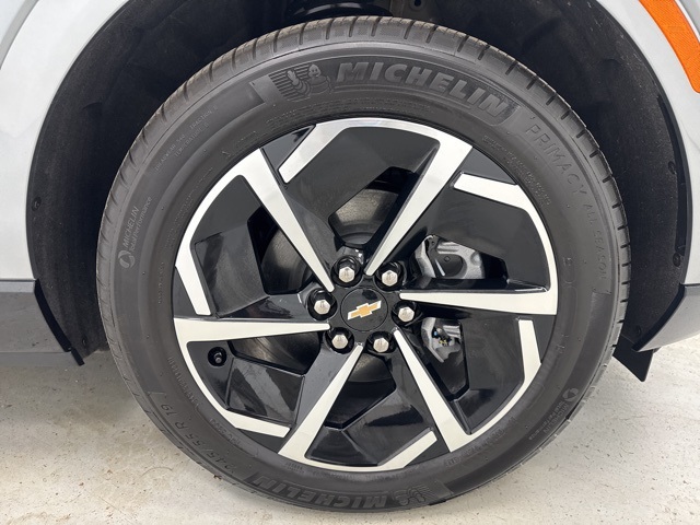 used 2025 Chevrolet Equinox EV car, priced at $31,988