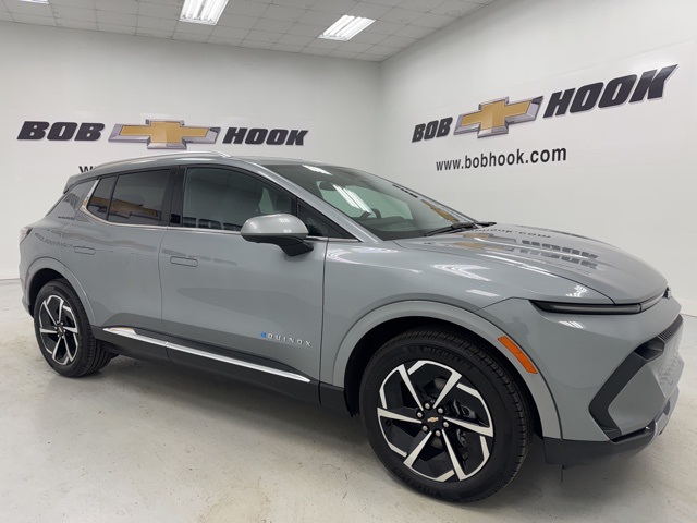 used 2025 Chevrolet Equinox EV car, priced at $31,988