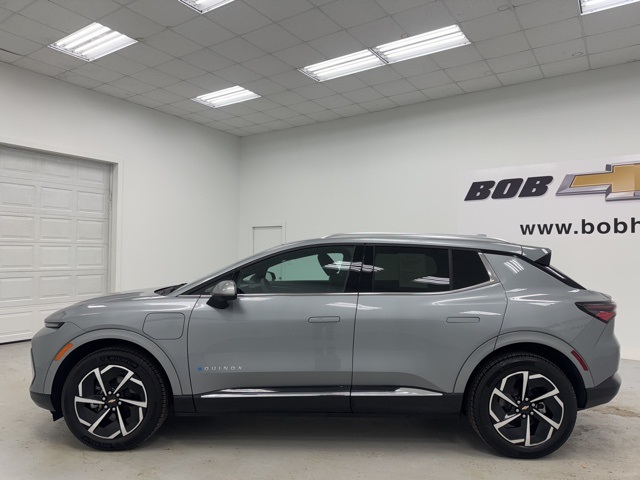 used 2025 Chevrolet Equinox EV car, priced at $31,988