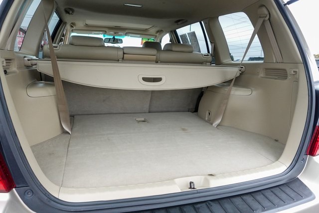 used 2007 Toyota Highlander car, priced at $9,000