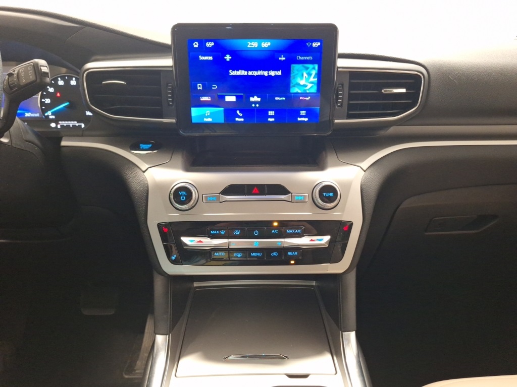 used 2022 Ford Explorer car, priced at $29,366