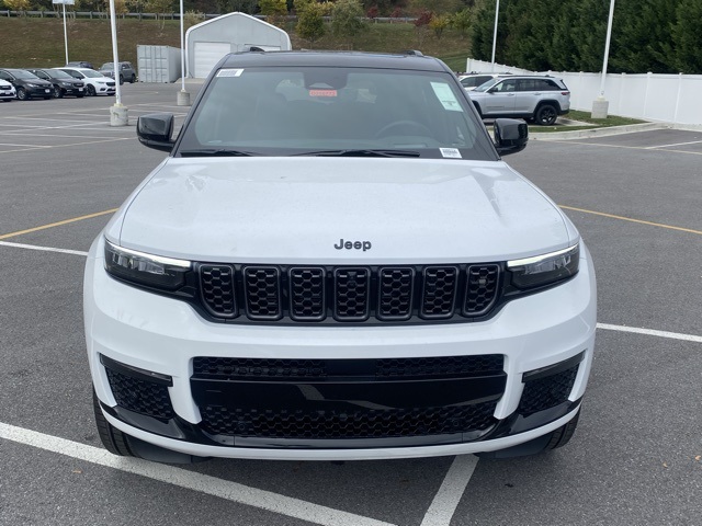 new 2025 Jeep Grand Cherokee L car, priced at $63,236