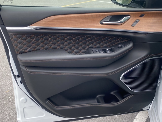 new 2025 Jeep Grand Cherokee L car, priced at $63,236