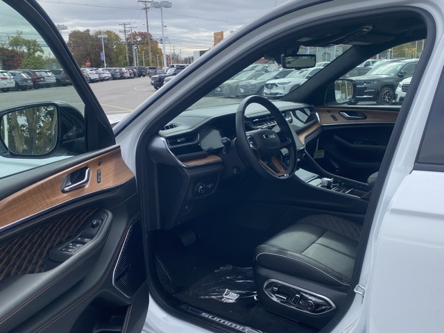 new 2025 Jeep Grand Cherokee L car, priced at $63,236