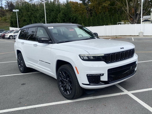new 2025 Jeep Grand Cherokee L car, priced at $63,236