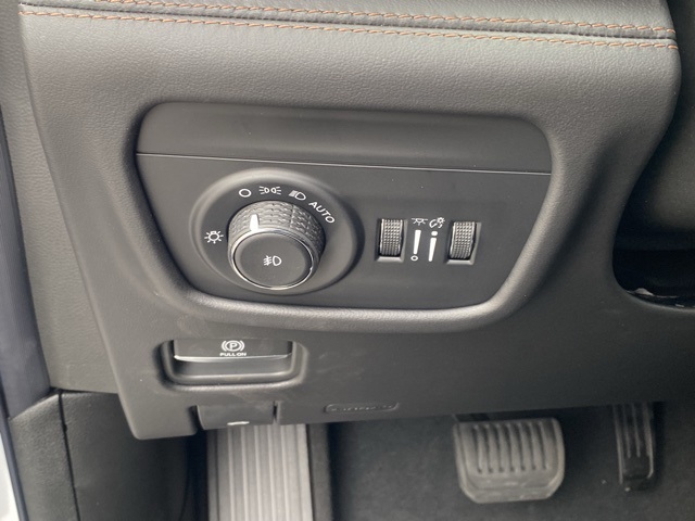 new 2025 Jeep Grand Cherokee L car, priced at $63,236