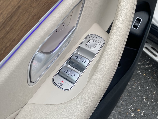 used 2022 Mercedes-Benz GLE car, priced at $44,895