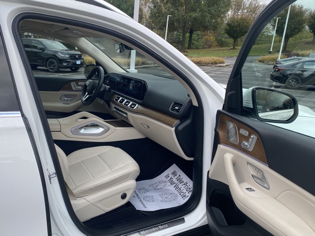 used 2022 Mercedes-Benz GLE car, priced at $44,895