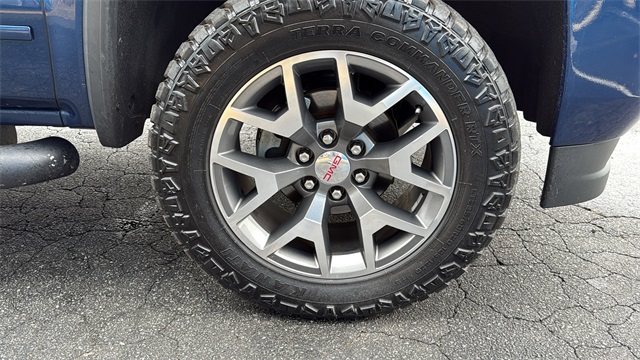 used 2018 GMC Sierra 1500 car, priced at $27,998