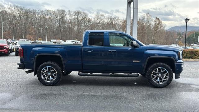used 2018 GMC Sierra 1500 car, priced at $27,998
