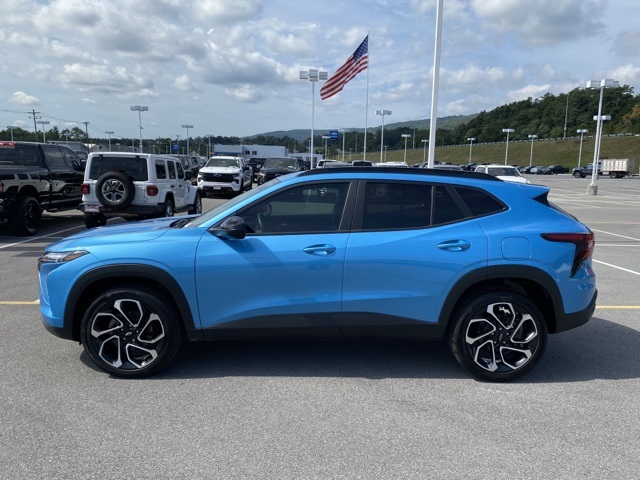 used 2025 Chevrolet Trax car, priced at $24,881
